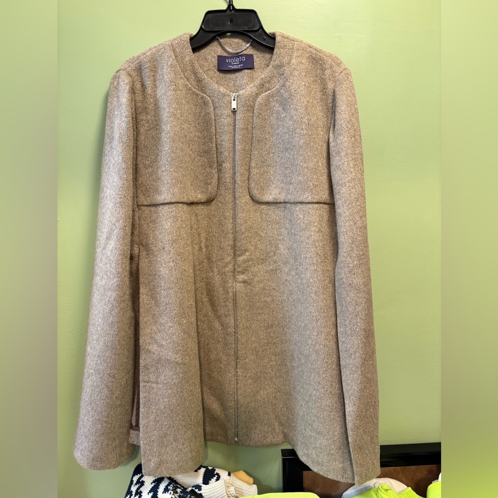 Violeta Cape Like New Beautiful